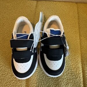 The Children's Place Black and White Velcro Sneakers
